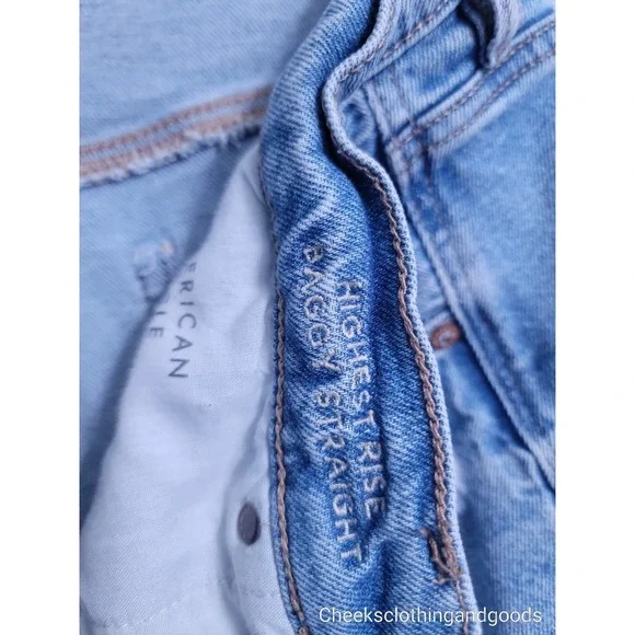 American Eagle Highest Rise Baggy Straight Distressed Jeans‎ Women's size 16 R - Picture 10 of 11